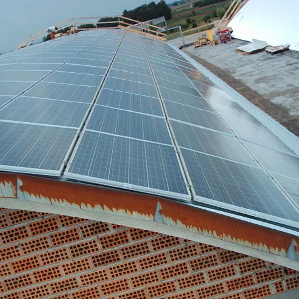 Installazione pannelli fotovoltaici su tetto