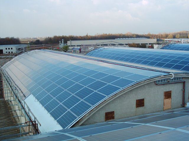 Installazione fotovoltaico su capannoni